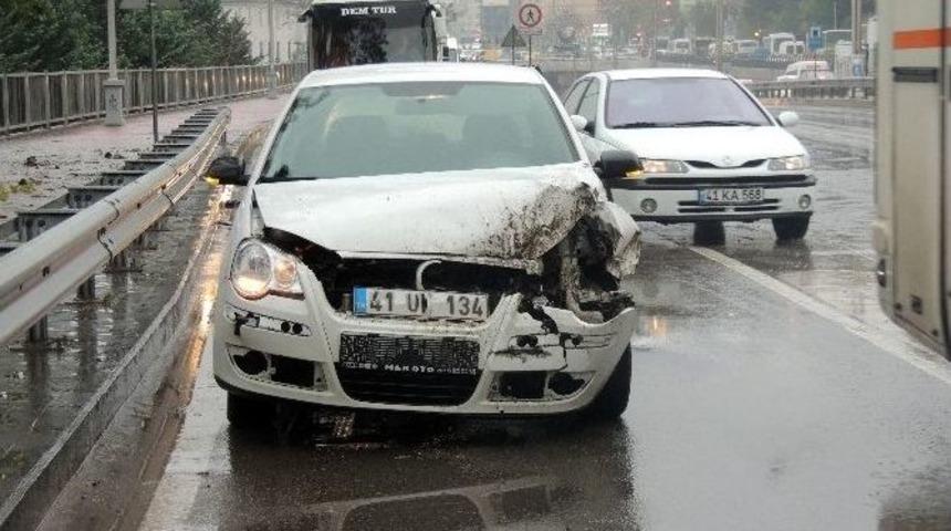 Kocaeli&rsquo;de Zincirleme Trafik Kazası