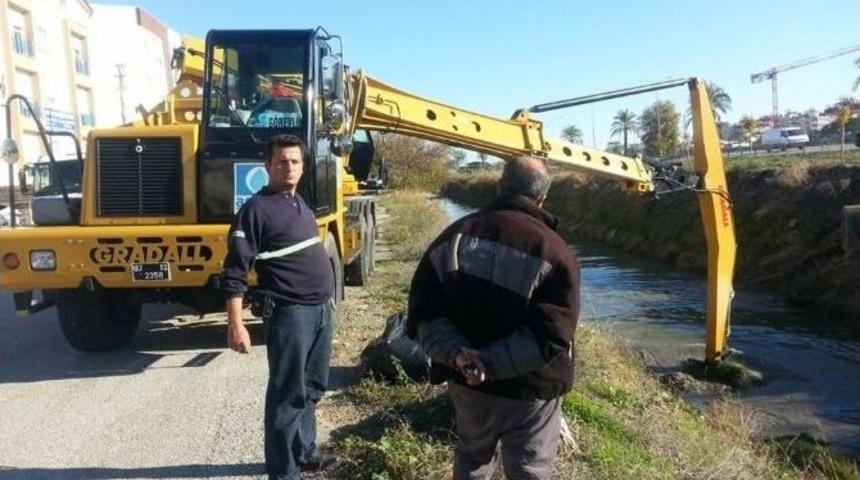 Manavgat&rsquo;ta Derelerde Islah &Ccedil;alışmaları Başladı