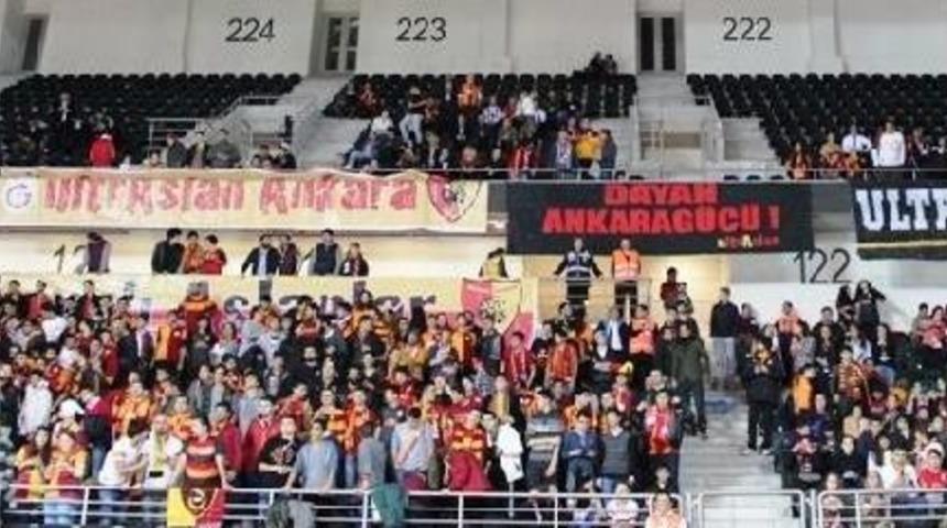 Ultraslan'dan "dayan ankaragücü" pankartı