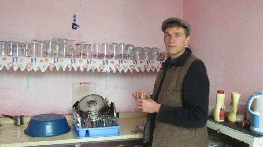 (&ouml;zel Haber) Alman Akademisyen, T&uuml;rk&ccedil;e &Ouml;ğrenmek İ&ccedil;in T&uuml;rkiye&rsquo;ye Geldi