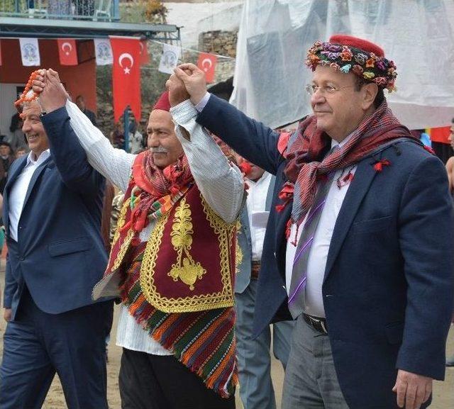 Efeler’de Coşkulu Kestane Festivali 1