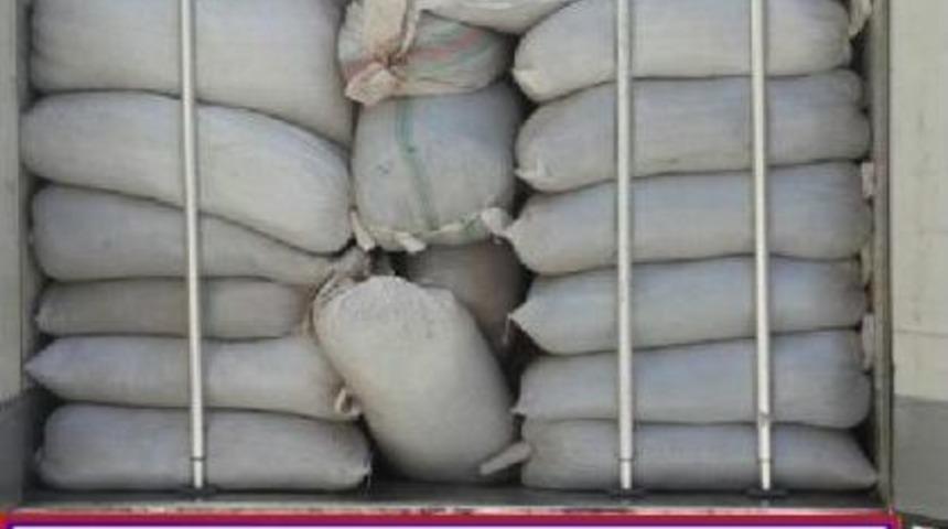 Y&uuml;ksekova'da ka&ccedil;ak &ccedil;ay ve sigara operasyonu