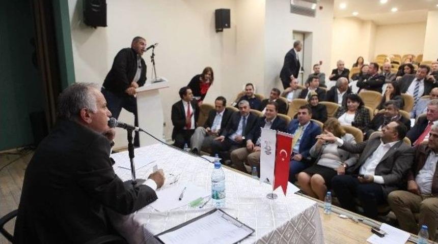 Sakatlar Derneği &Uuml;yeleri Sesini Duyurmayı Başardı