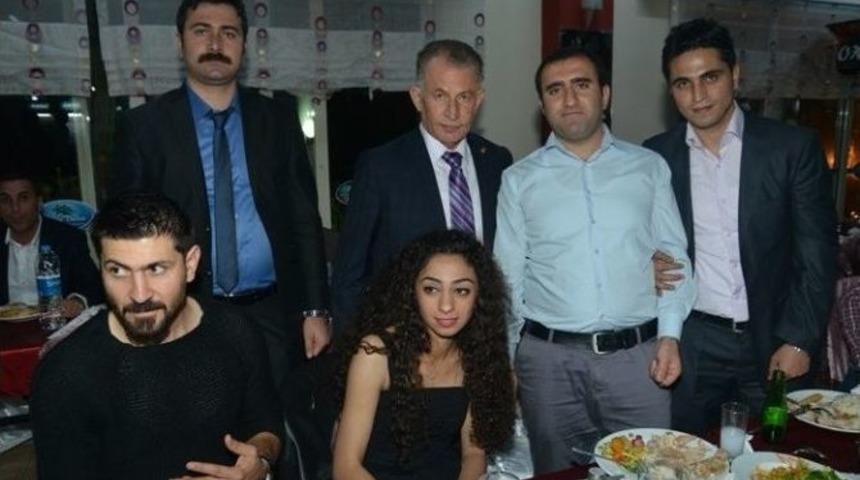 H&uuml;seyin Aslan: "12 Bu&ccedil;uk Milyon Gen&ccedil; K&ouml;t&uuml;l&uuml;ğ&uuml;n Pen&ccedil;esinde"