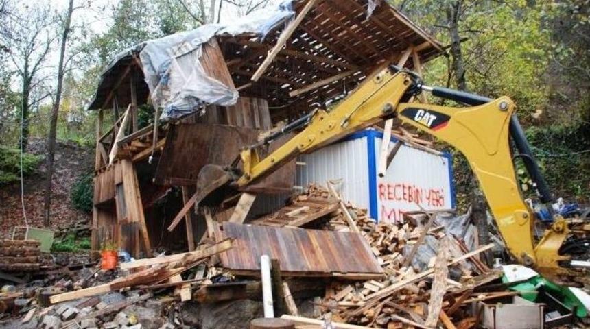 Kocaeli&rsquo;de Ka&ccedil;ak Yapıya G&ouml;z A&ccedil;tırılmıyor