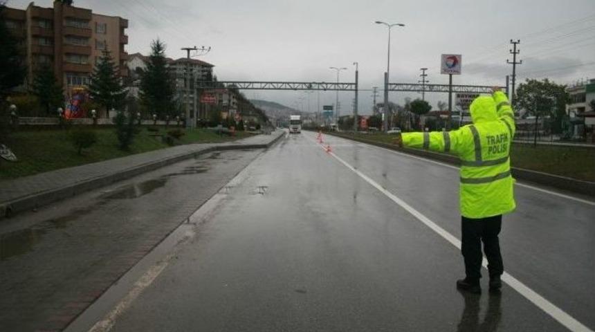 Kar Lastiği Uygulaması Yapıldı