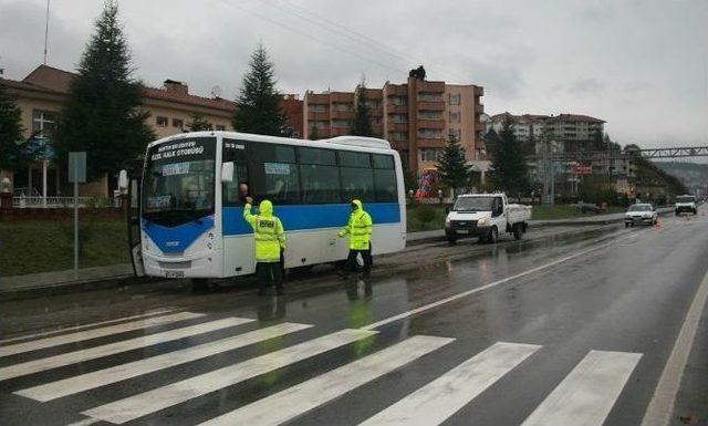 Kar Lastiği Uygulaması Yapıldı