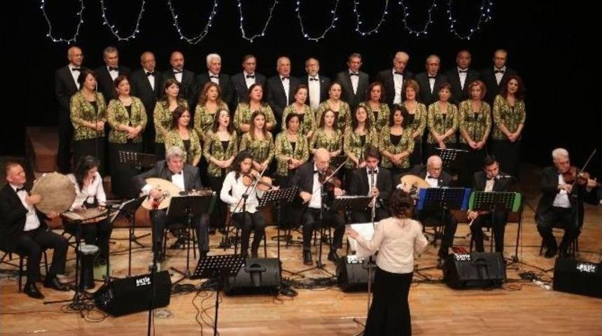 Musikiseverler Yılın Son Konserinde Buluştu