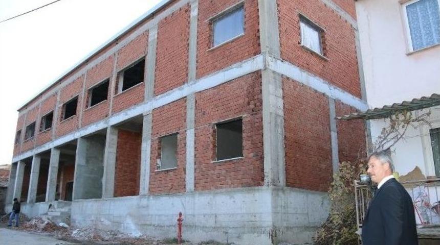 B&uuml;y&uuml;kbelen&rsquo;e &Ccedil;ok Ama&ccedil;lı Sosyal Tesis Binası