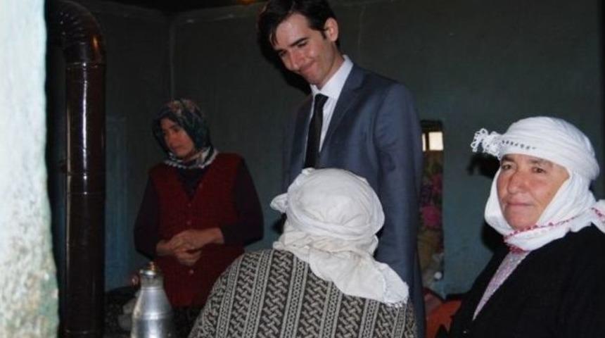 Selendi Kaymakamı Karış Karış Mahalleleri Geziyor