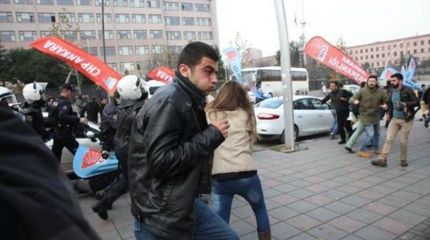 Chp gençlik kolları'nın tbmm önündeki eylemine polis müdahalesi (2)