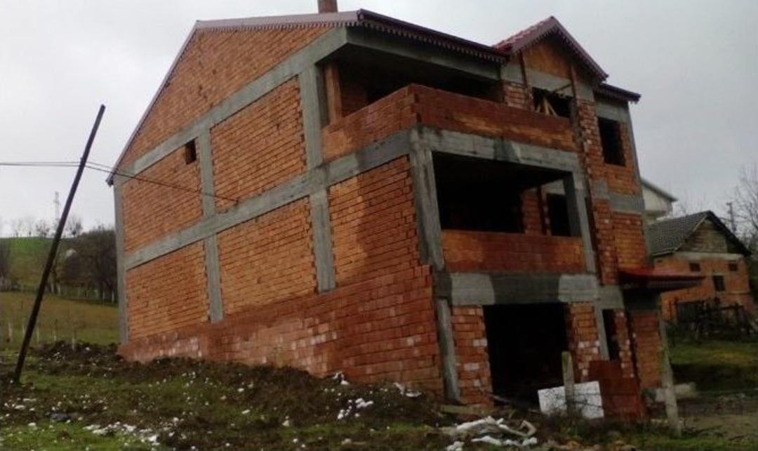 (&ouml;zel Haber) Telefon Hatları &Uuml;zerine Ev Yaptı, Şimdi Kara Kara D&uuml;ş&uuml;n&uuml;yor&rdquo;