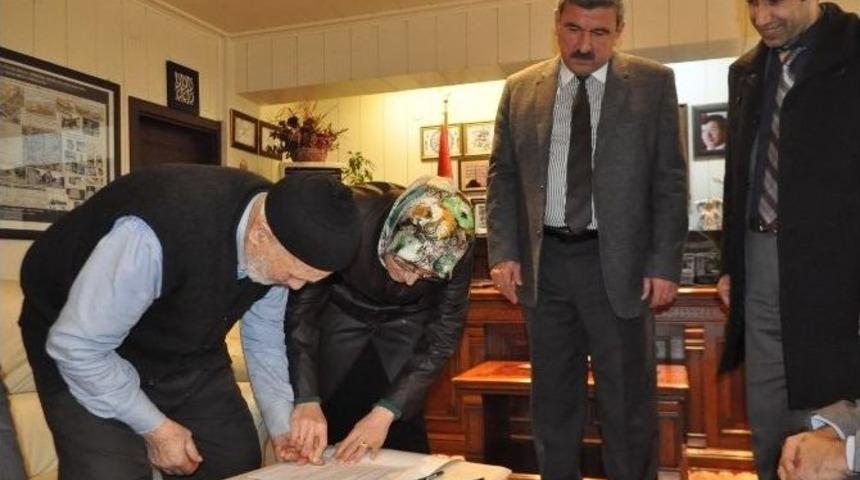 Arsasını K&uuml;lt&uuml;r Evi İ&ccedil;in Bağışladı