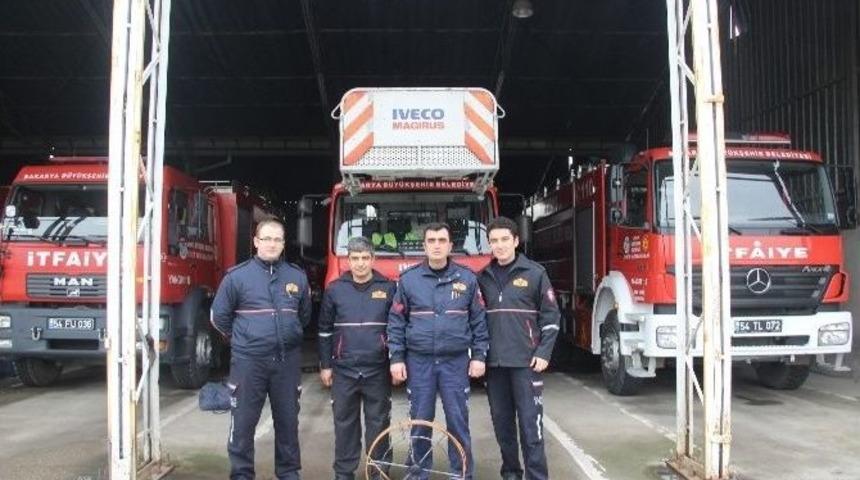 Erenler&rsquo;de Baca Yangını B&uuml;y&uuml;meden &Ouml;nlendi