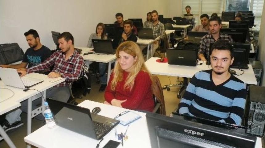 Mmo’dan Öğrenci Üyelerine Cad/cam Eğitimi