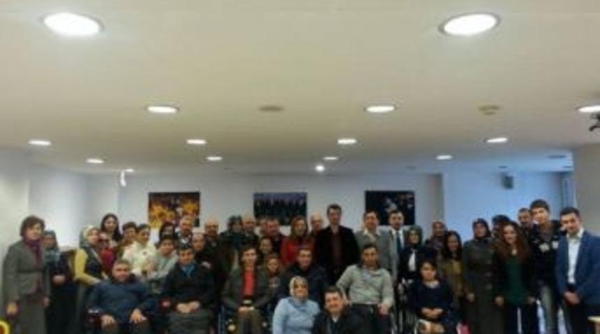 Ak Parti Odunpazarı İl&ccedil;e Teşkilatı&rsquo;ndan Engelli Vatandaşlarla Kahvaltılı Program