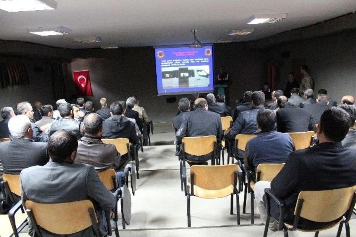 Jandarmadan Servis Şof&ouml;rlerine Seminer