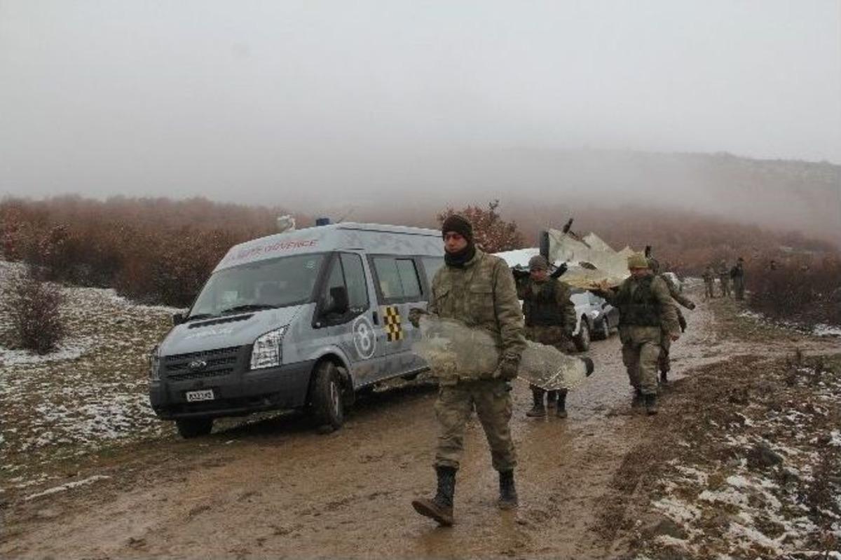 &Ccedil;orum&rsquo;da D&uuml;şen F-16&rsquo;nın Enkazı Kaldırıldı