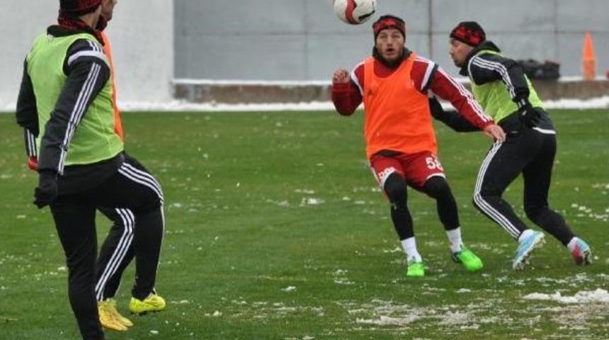 Sivasspor gaziantep ma&ccedil;ı hazırlıklarını s&uuml;rd&uuml;rd&uuml;