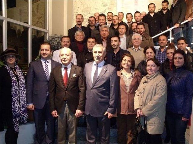 Ertuğrul, Gen&ccedil; Girişimcilere &Ouml;nerilerde Bulundu 2