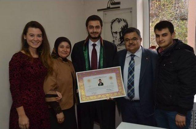 Belediye Başkanı Selim Yağcı&rsquo;nın Oğlu Avukatlık Mesleğine İlk Adımı Attı 3