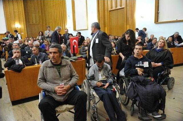 Chp Genel Başkanı Kılıçdaroğlu Engellilerle Bir Araya Geldi