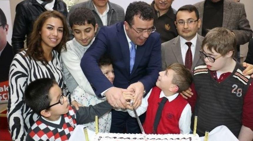 Başkan Taş&ccedil;ı, Engelli &Ccedil;ocukları Ağırladı