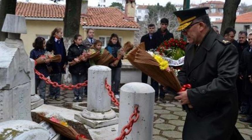 Namık kemal kabri başında anıldı