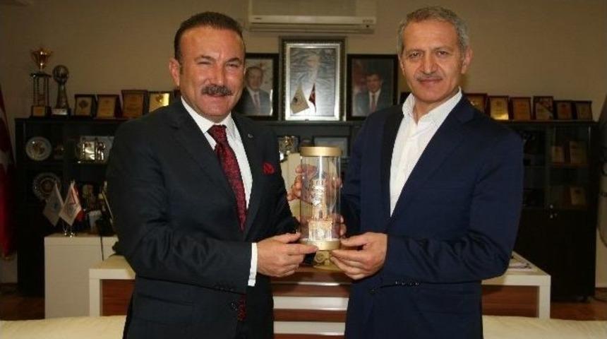 İzmit Belediye Başkanı Nevzat Doğan&rsquo;dan, Dişli&rsquo;ye Ziyaret