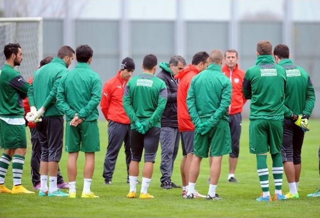 Bursaspor, Kasımpaşa Ma&ccedil;ına Hazırlanıyor