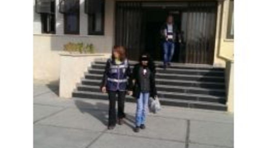 Elektrikli Bisiklet Hırsızı Kadın Yakalandı