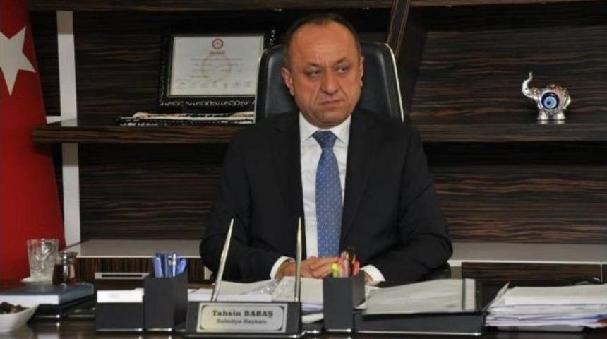 Tahsin Babaş&rsquo;ın Kırık Barajı Israrı S&uuml;r&uuml;yor