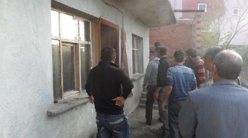 &Ccedil;amaşır makinesinden evde yangın &ccedil;ıktı