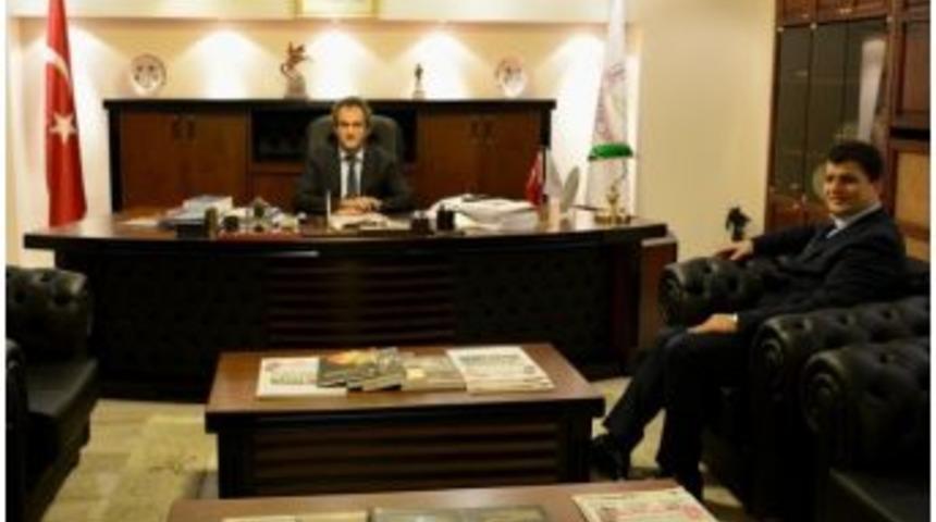 Şahin&rsquo;den Rekt&ouml;r &Ouml;zer&rsquo;e Ziyaret