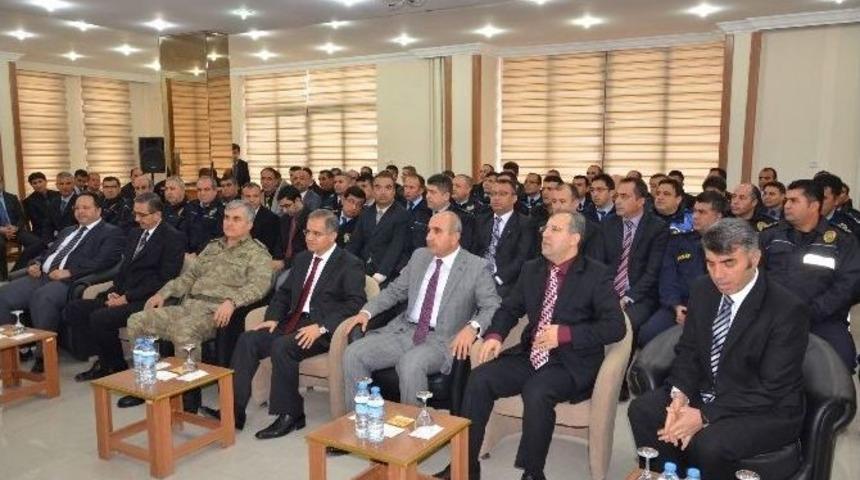 Başarılı Emniyet Personelleri &Ouml;d&uuml;llendirildi