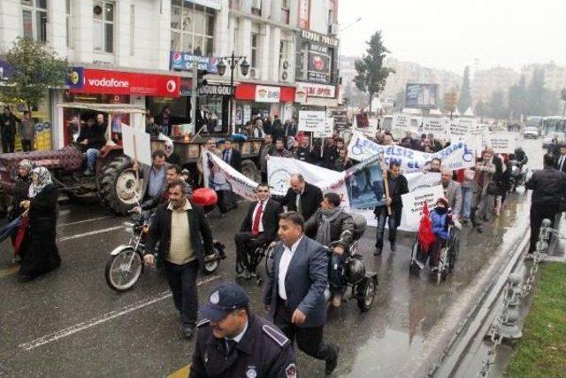 Şanlıurfa&rsquo;da engelliler y&uuml;r&uuml;y&uuml;ş d&uuml;zenledi 1
