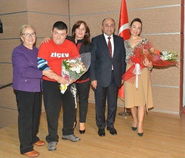 Çiğli’de "engelsiz Düşünce İçin Bir Adım" 2