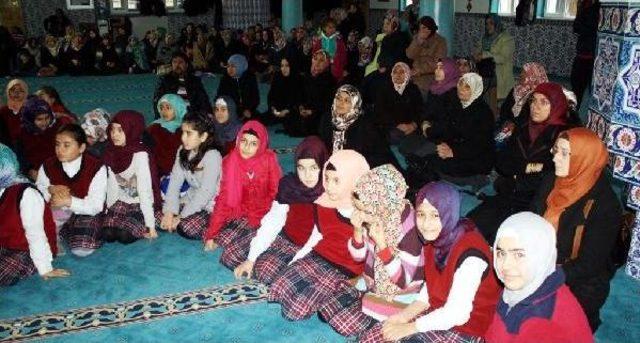 İmam hatip öğrencisine camide ‘namaza niyet’ töreni