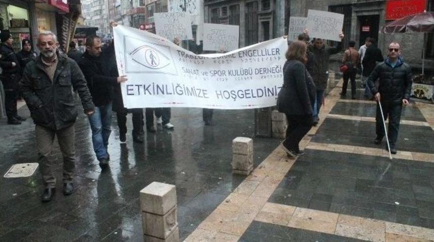 G&ouml;rme Engelliler Engeller İ&ccedil;in Y&uuml;r&uuml;d&uuml;
