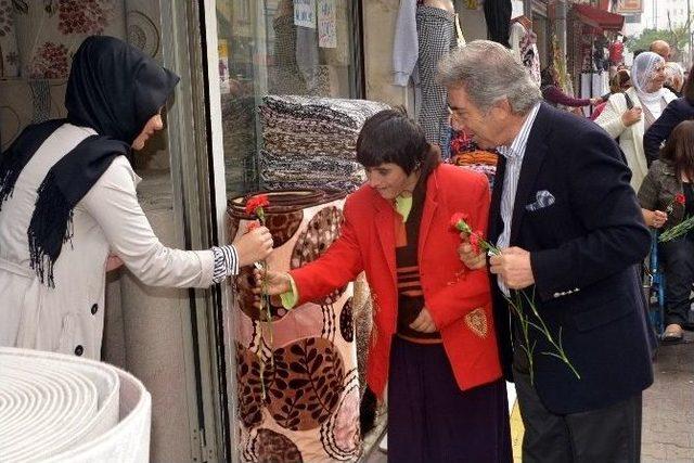 Eş Başkanlar Engelliler İçin Engellilerle Birlikte Yürüdü 1
