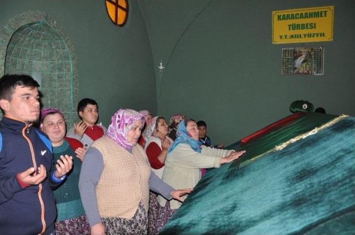 (&ouml;zel Haber) T&uuml;rbede Dua Etti Muradına Kavuştu