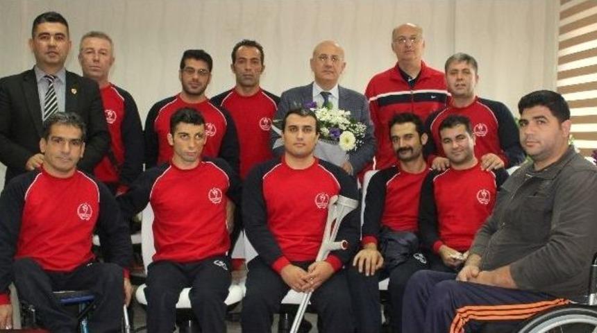 Engelli Sporculardan Hacıcaferoğlu&rsquo;na Ziyaret