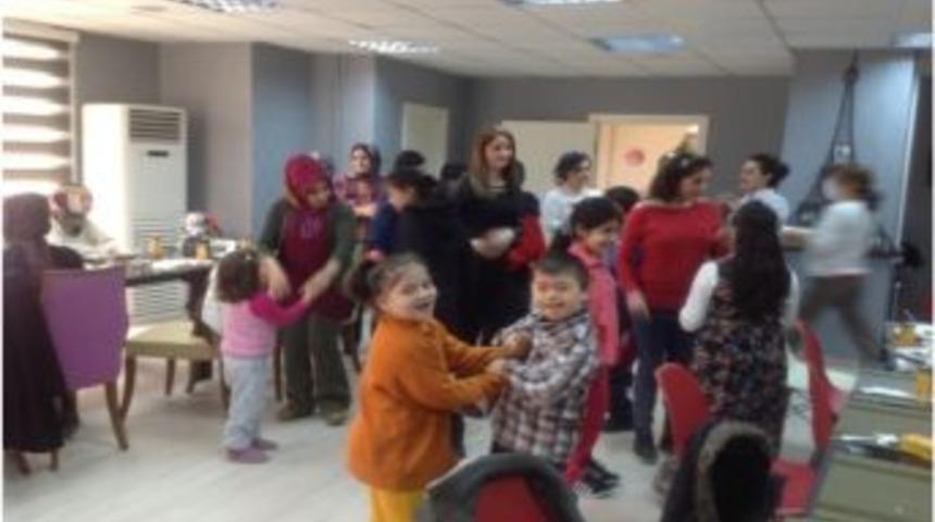 Toki Mehmet Akif Ersoy İlk&ouml;ğretim Okulu &Ouml;zel Eğitim Sınıfları &Ouml;ğrencileri Kahvaltıda G&ouml;n&uuml;llerince Eğlendiler