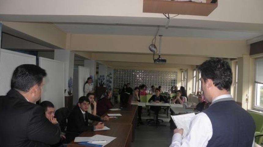 Sağlık Kuruluşlarında G&ouml;rev Yapan Aday Memurlara Eğitim