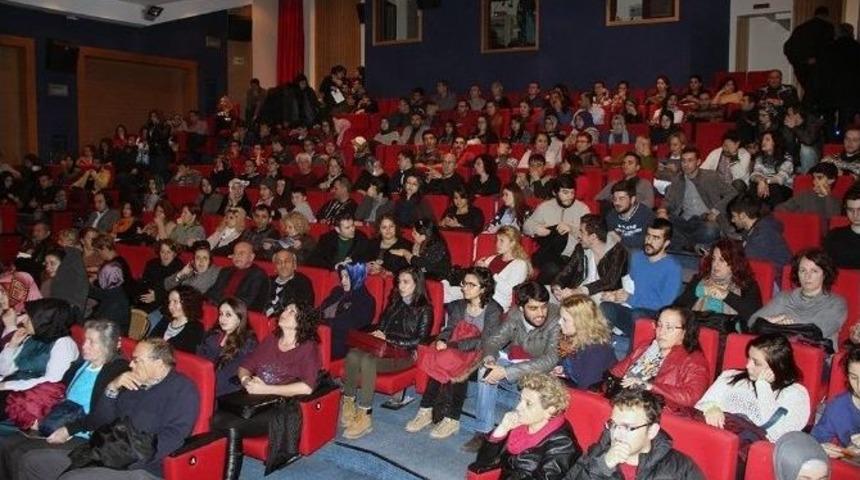 &lsquo;kurban&rsquo; İsimli Tiyatro Oyunu Akm&rsquo;de Sergilendi