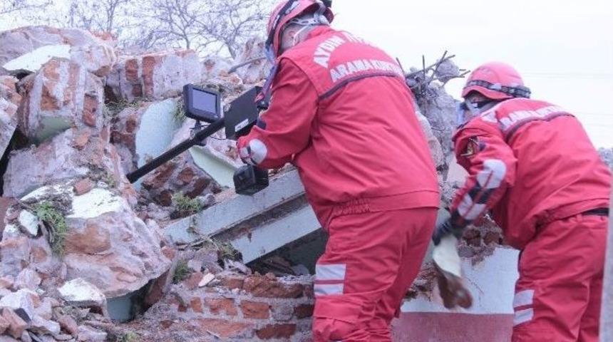 B&uuml;y&uuml;kşehir Arama Kurtarma Ekipleri Tatbikata Damga Vurdu