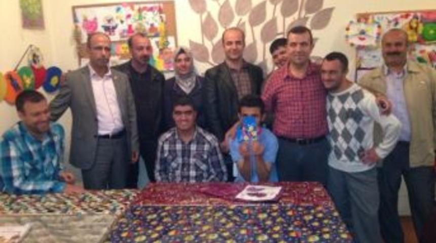 Eğitimcilerden Engelliler G&uuml;n&uuml; A&ccedil;ıklaması