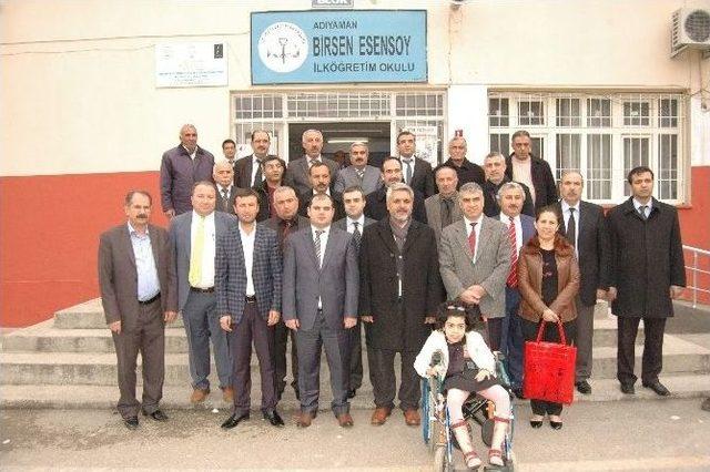 İlk&ouml;ğretim Okuluna Engelli Rampası Yapıldı 1