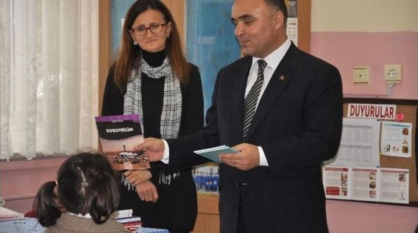 Vali G&uuml;naydın, Duru&ccedil;ay K&ouml;y&uuml; İlkokulu&rsquo;nda Ziyaret Etti