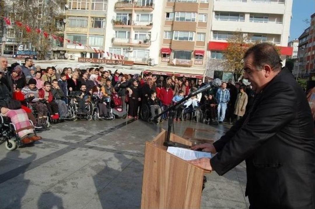 Bandırma&rsquo;da Engelliler G&uuml;n&uuml; Etkinliği
